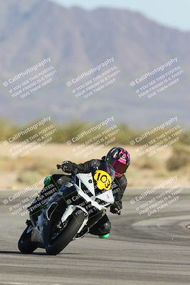 media/Oct-04-2025-CVMA (Sat) [[408bcdd6e4]]/Race 14-500-400-350 Supersport/